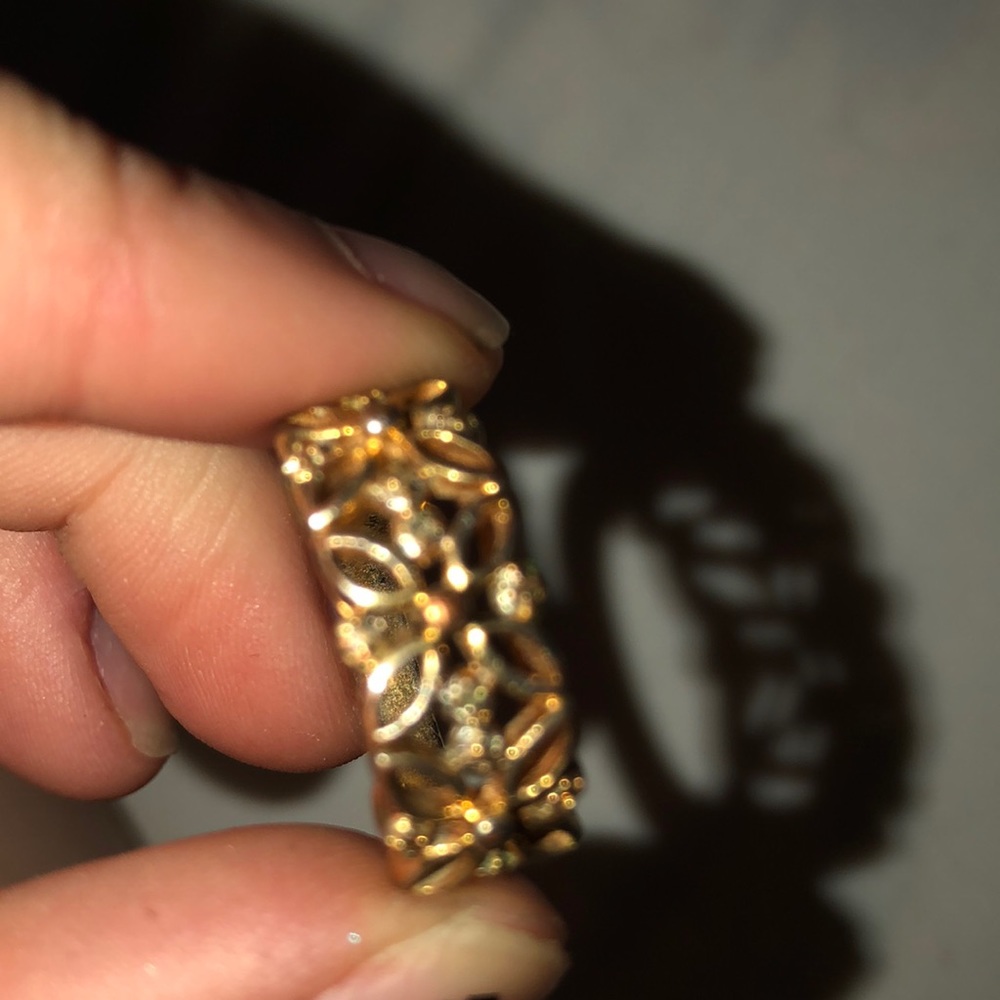 ring - Picture 2 of 3